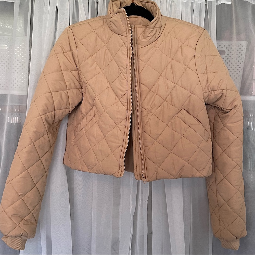 Princess Polly BEIGE Crop Puffer Jacket (Size: US 4)